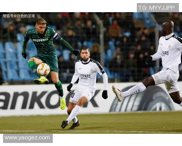 足球明星精选高清图片展示让你领略足球魅力与风采 足球明星精选高清图片展示让你领略足球魅力与风采